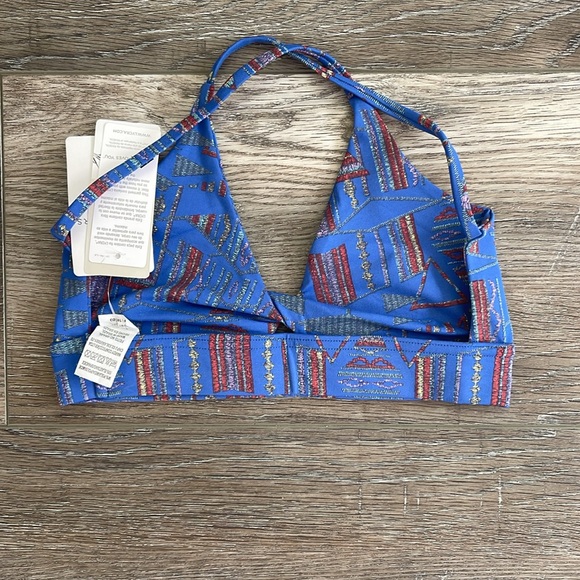 Liquido sports bra NWT Size S - Picture 2 of 2